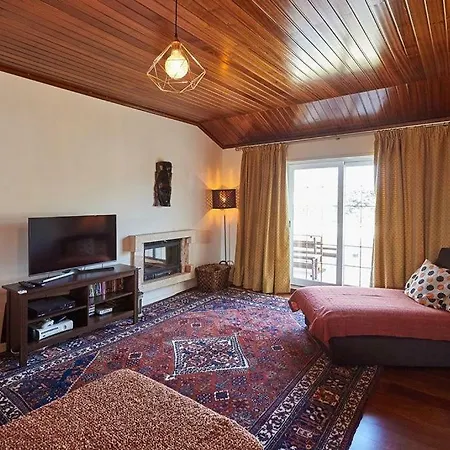 Penthouse With Balcony 度假居 *